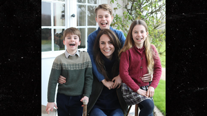 Kate Middleton Recovery Photo with Kids Released for UK Mother's Day