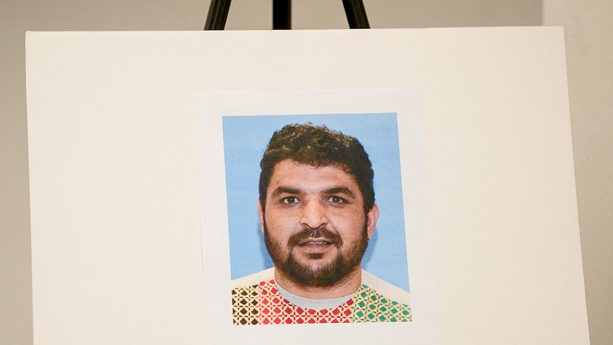 Donald Trump bevestigt dat één lid van de Nationale Garde dood is na de schietpartij in DC