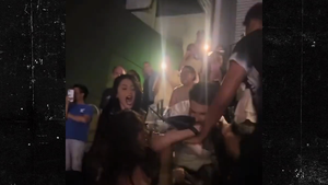 071426 ariana grande concert fight SG
