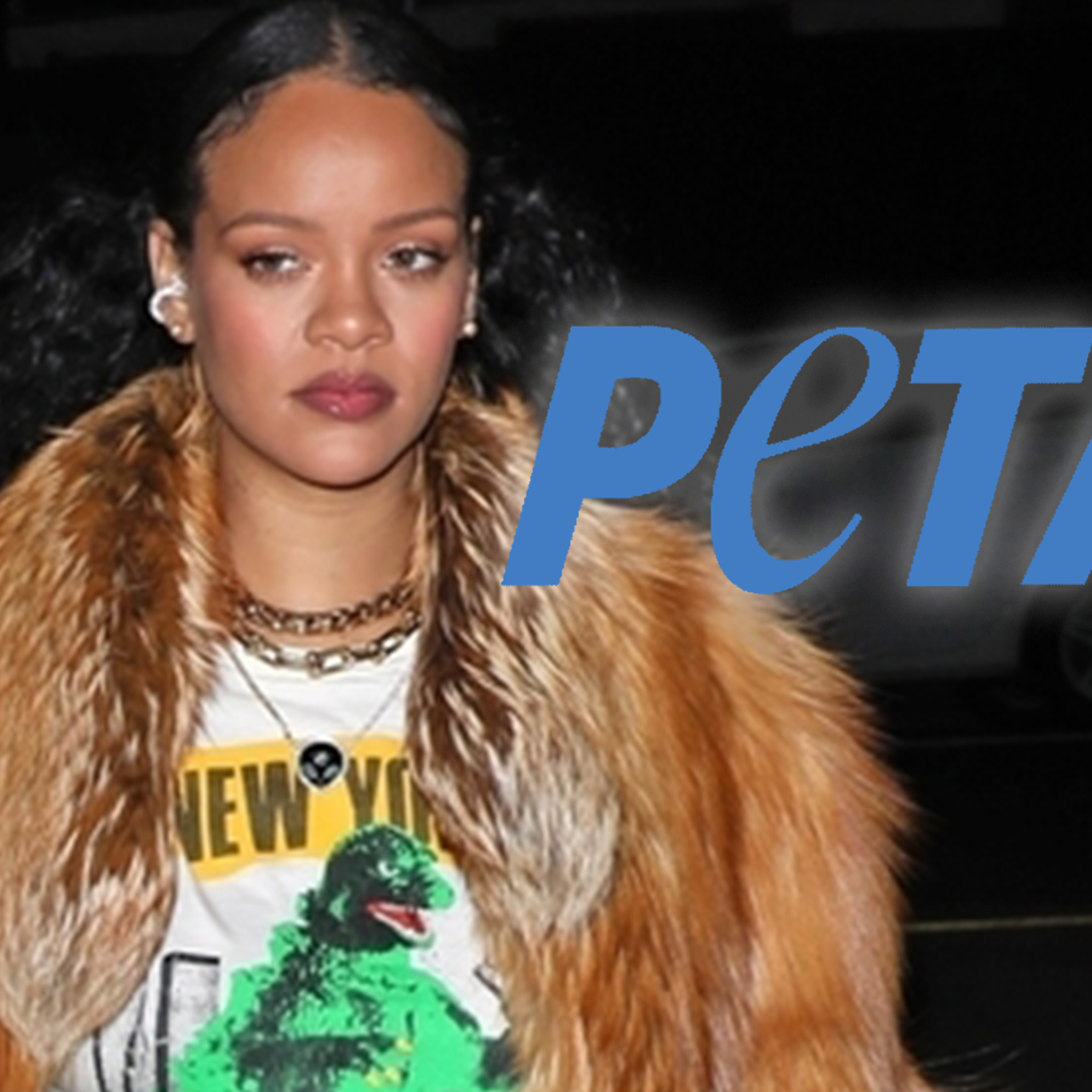 Rihanna Wants You To Buy Her Clothes, and Her Message
