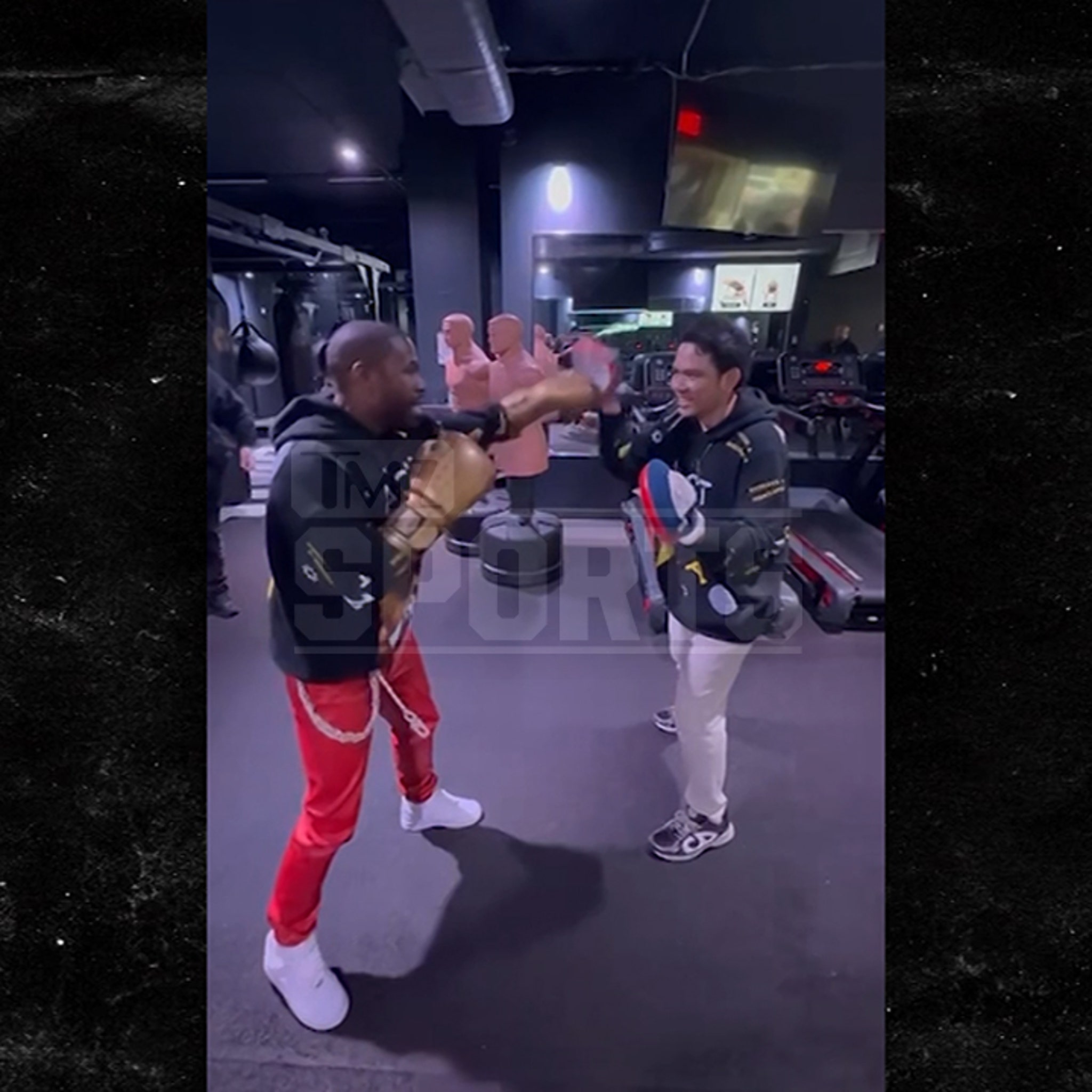 Floyd Mayweather Gives Crypto Founder Private Boxing Lesson
