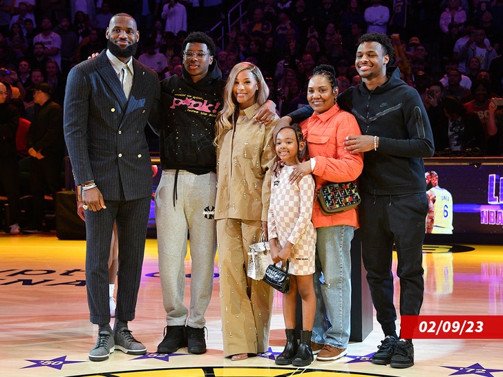 LeBron James accueille deux chèvres lors d’un dîner avec Savannah et ses amis