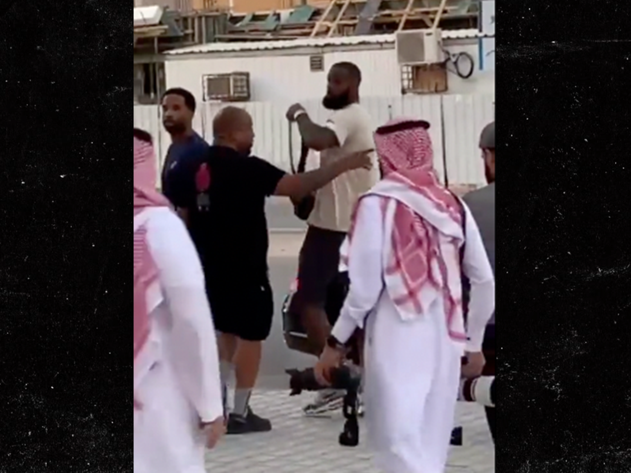 LeBron James jokes about Saudi Arabia soccer team's huge offer