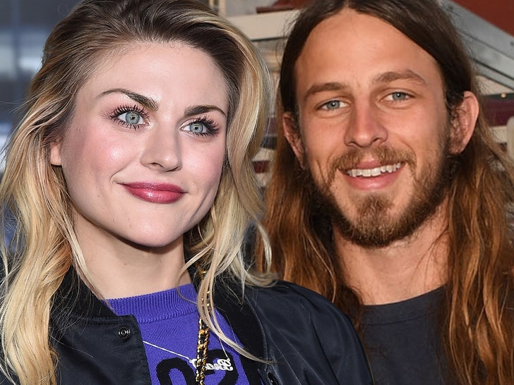 Frances Bean Cobain marries Tony Hawk's son Riley