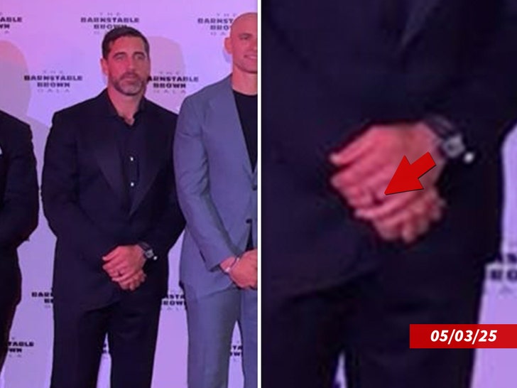 Aaron-Rodgers-Ring-Imagn-1