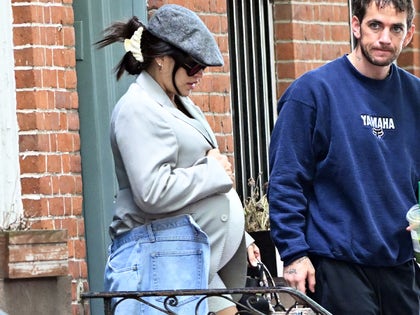 0519-Cassie-Ventura-Pregnant-With-BF-PRIMARY