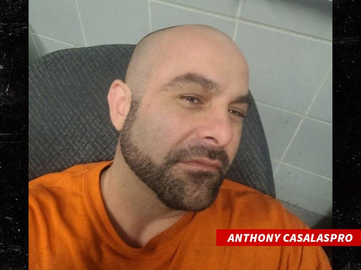 Anthony Castlaspro Facebook Sub deslizar