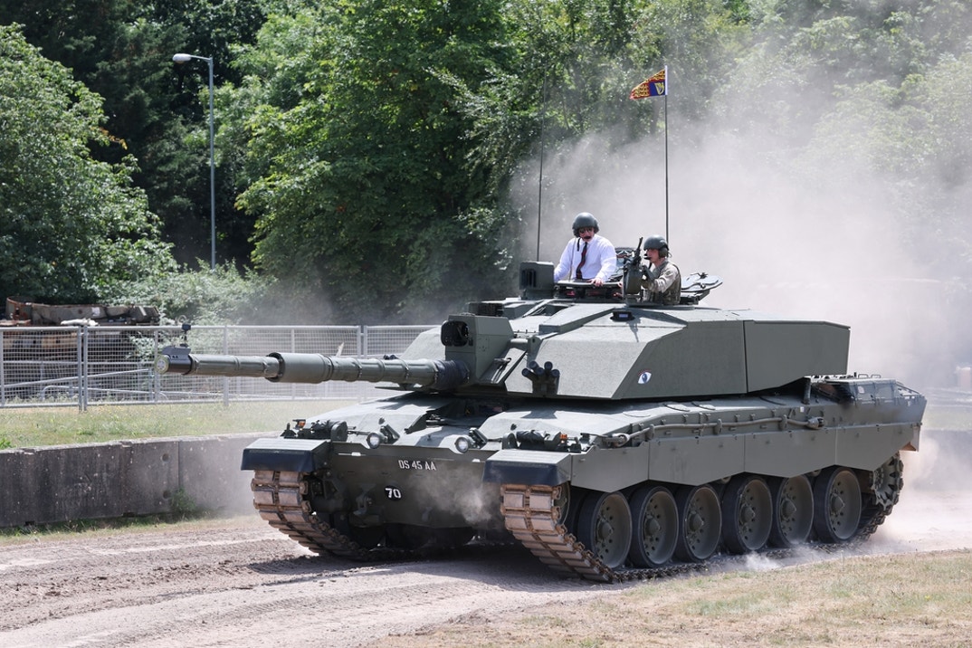 King Charles Tank 9