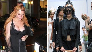 Ali Lohan Models.... But Lindsay's BOOBS Steal The Show!