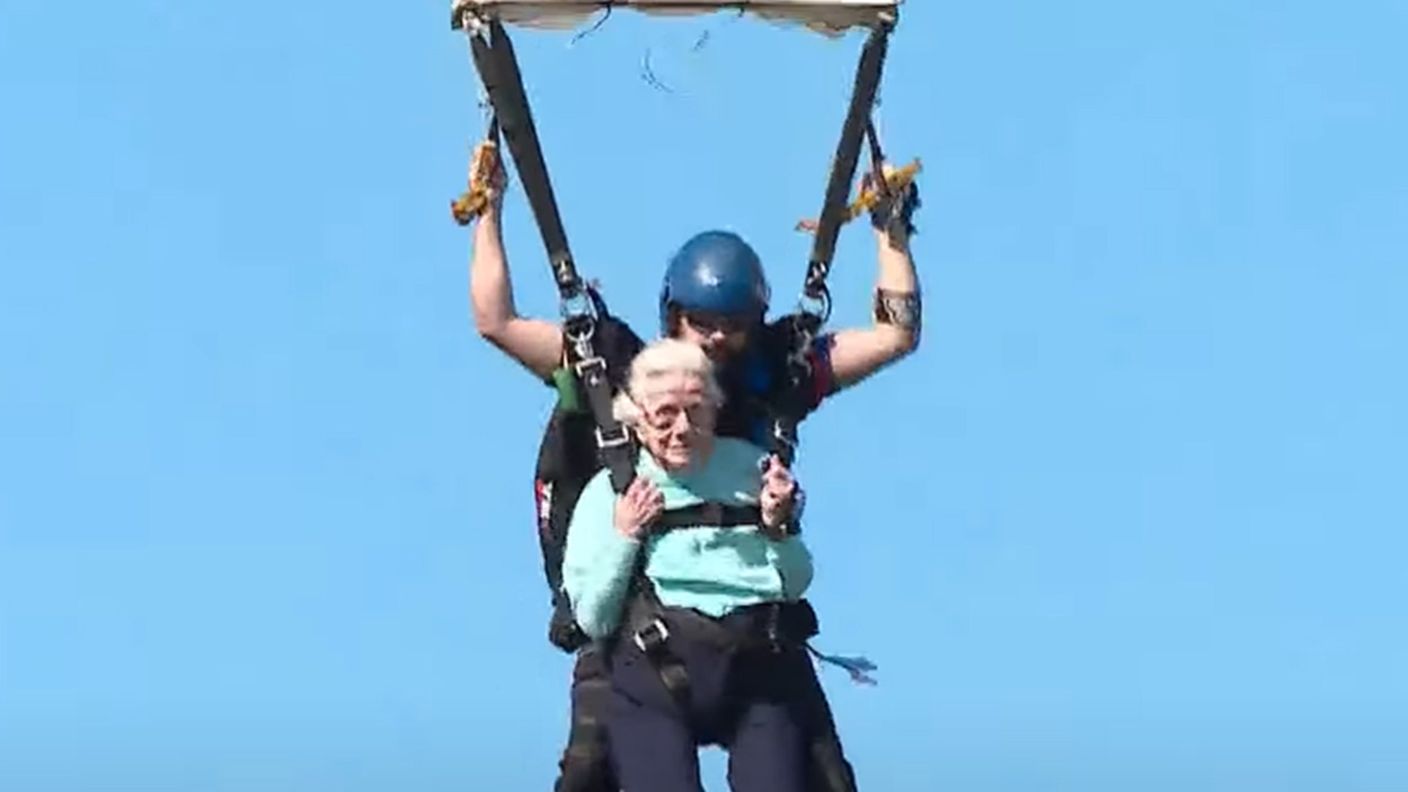 104-letnia kobieta umiera kilka dni po ustanowieniu rekordu skoku spadochronowego