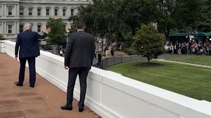 080525_trump_white_house_rooftop_pov_kal