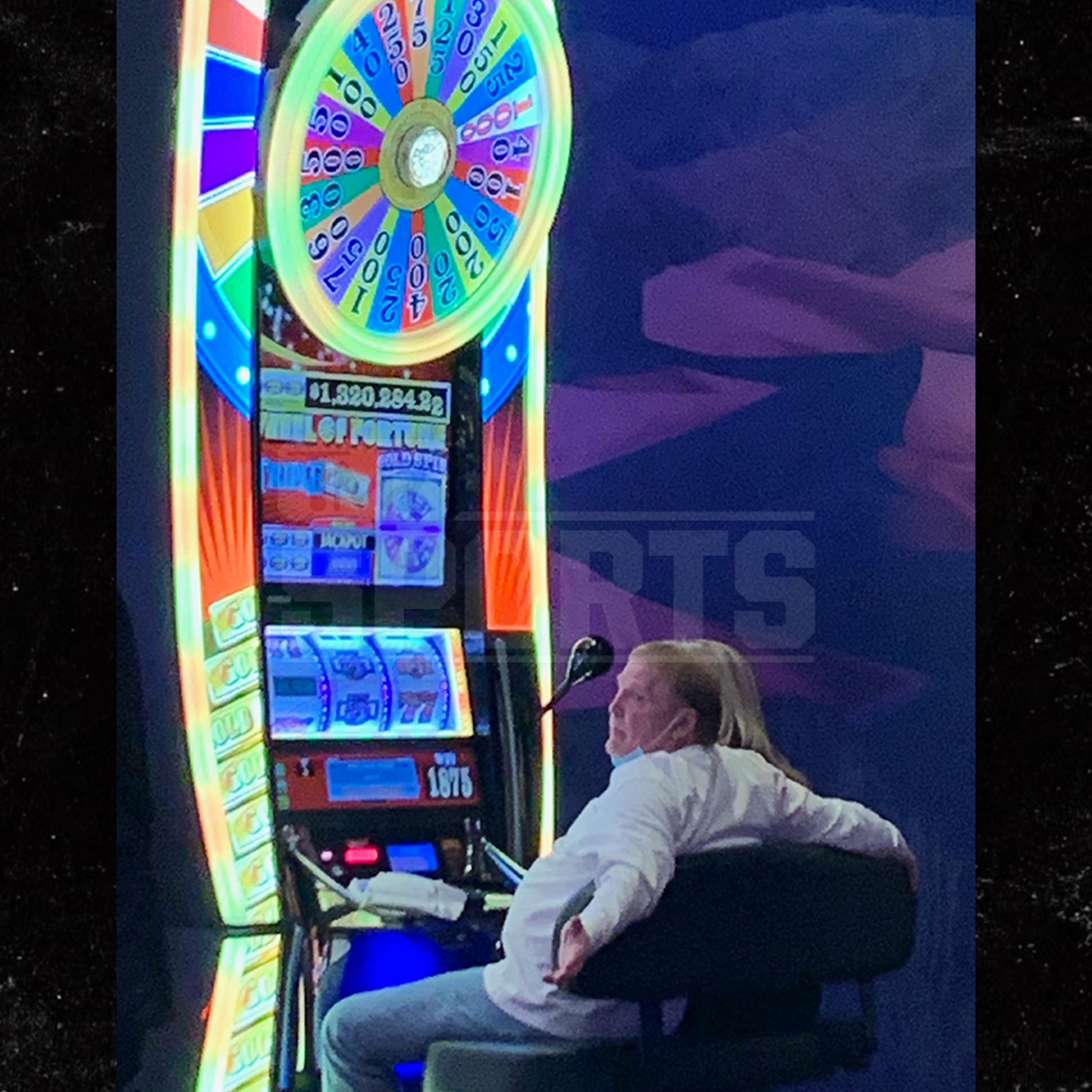 Raiders Owner Mark Davis Cashes In On Slot Machines At Casino