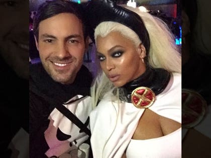 1025-beyonce-storm-costume-amazing-TWITTER-01