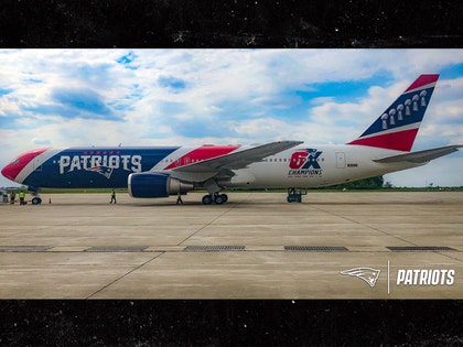 0517-patriots-plane-fullshot-main-twitter