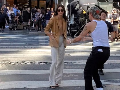 102119-kendall-jenner-primary