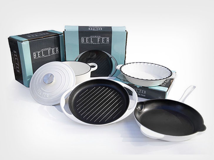 Bel Fer White Cast Iron Mini Cocottes, Furniture & Home Living, Kitchenware  & Tableware, Cookware & Accessories on Carousell