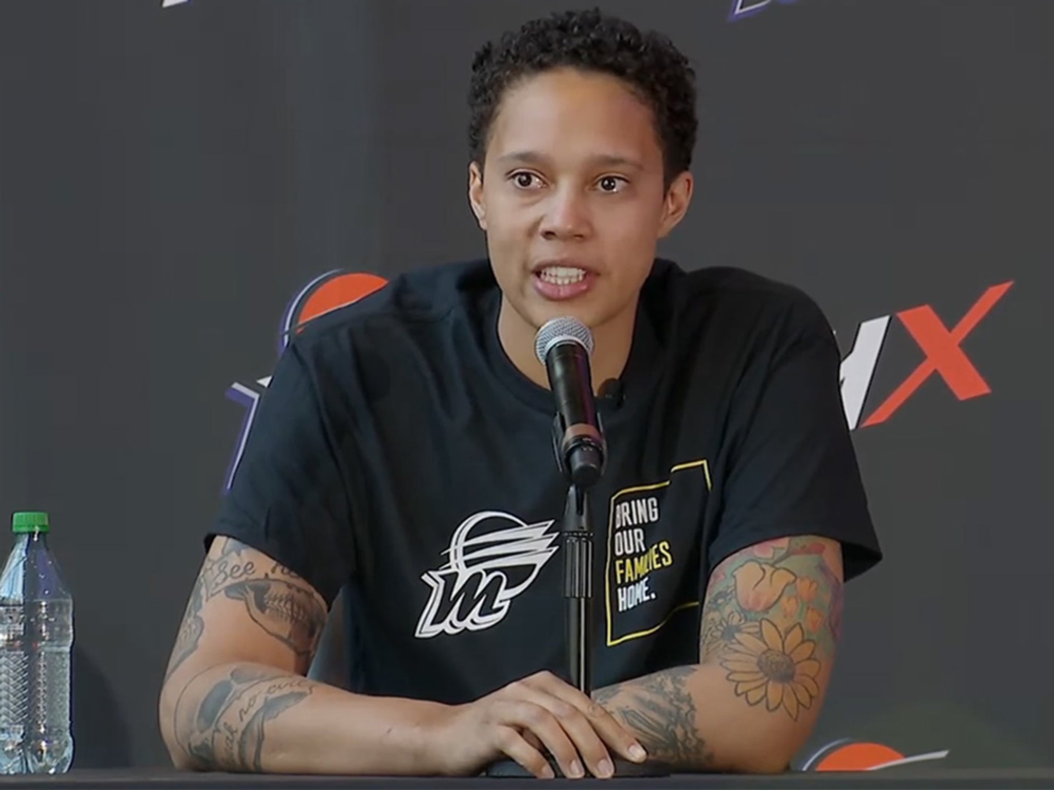 Brittney Griner Breaks Down In Tears During First Press Conference Since  Return