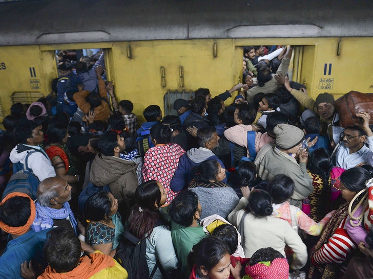 Stasiun Kereta India Stampede