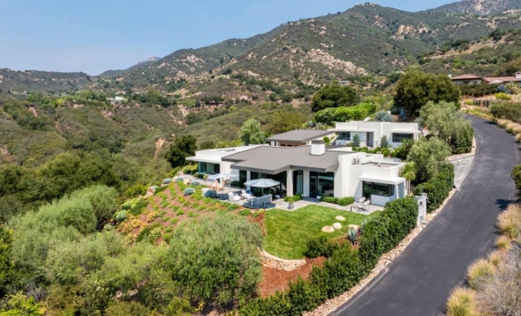 Christopher Lloyd Selling SB Retreat 11
