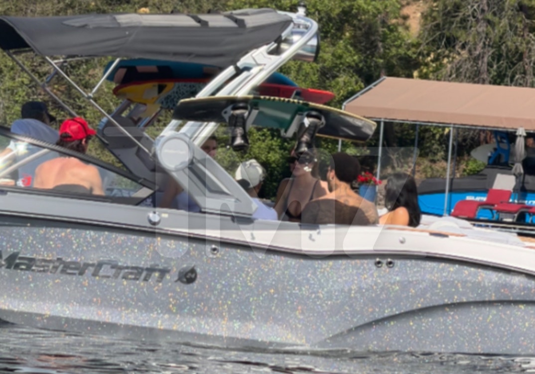 Biebers Kendall Jacob Lake Idaho 16