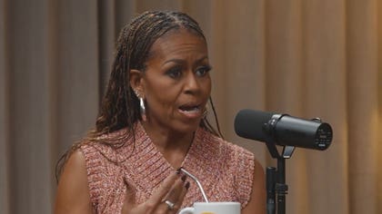 021126_michelle_obama_kal