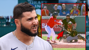 Wilyer Abreu broken bat main getty mlb