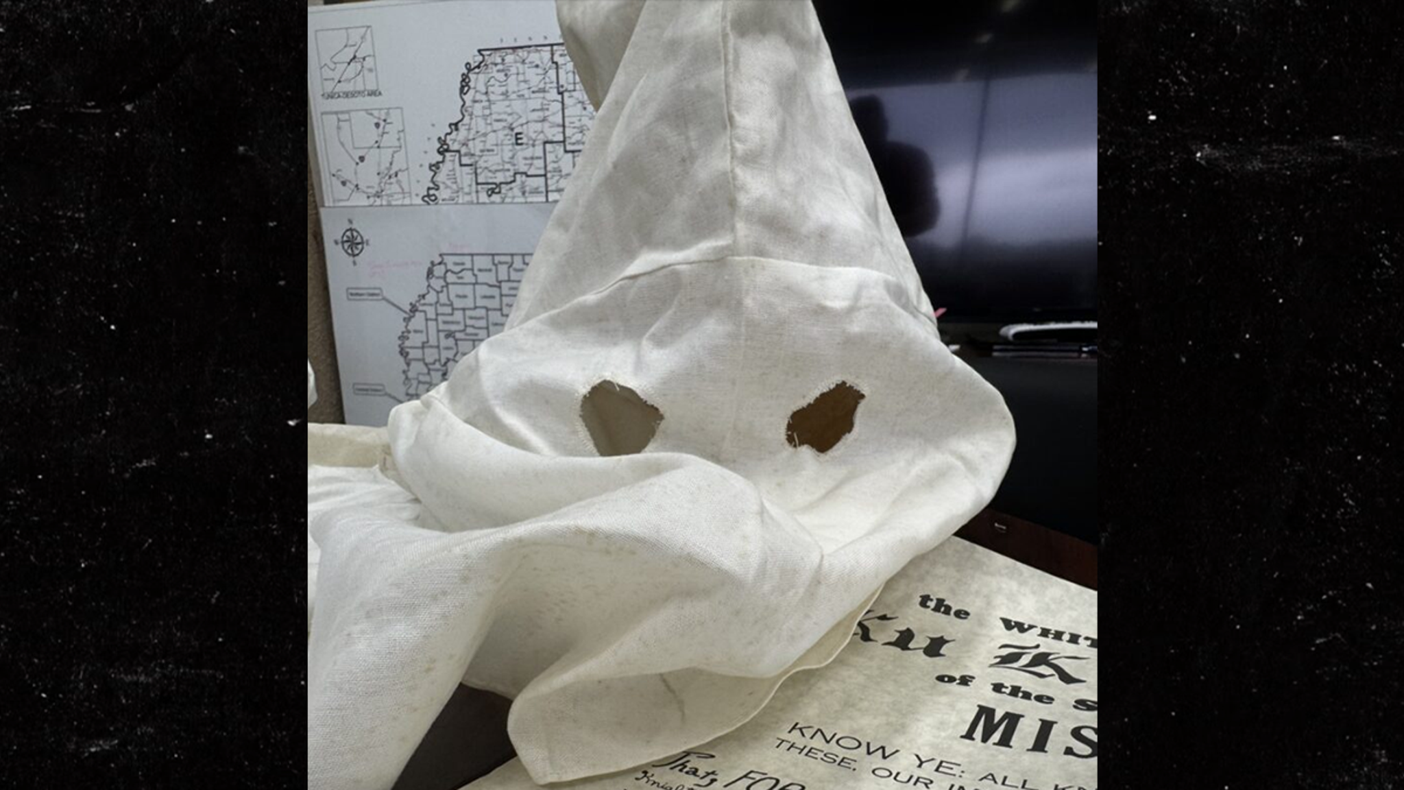Ku Klux Klan-artefacten ontdekt in Mississippi Dept. of Public Safety Closet