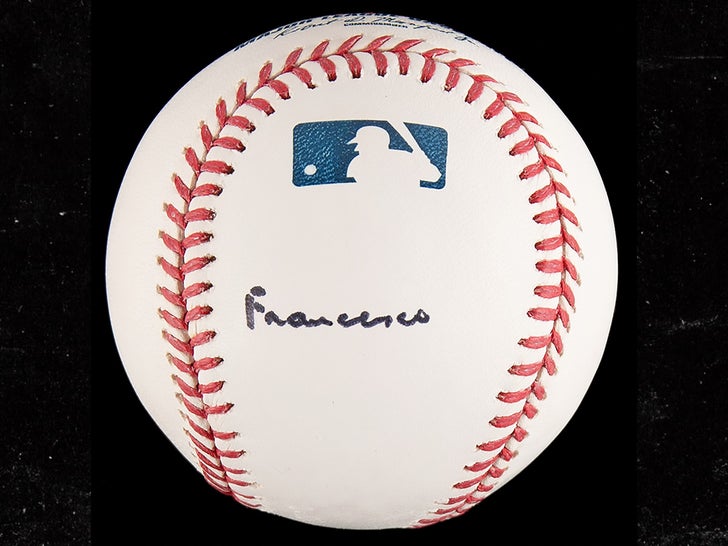 pope francis signed baseball crrauction