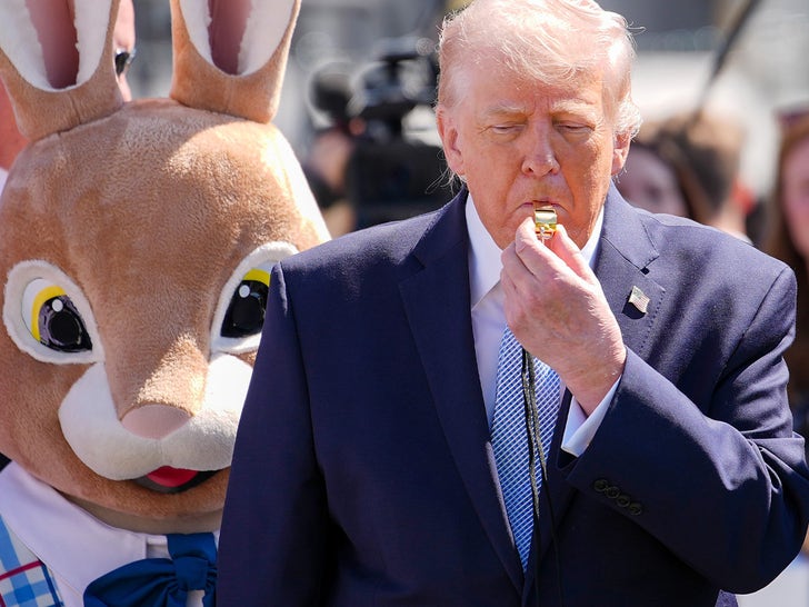 The Trumps Host Children For The White House Easter Egg Roll