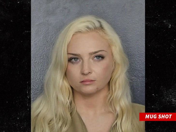 Lynda Mae Crouse mug shot 1