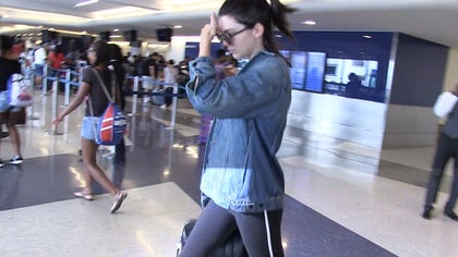 070216_kendall_jenner_kal