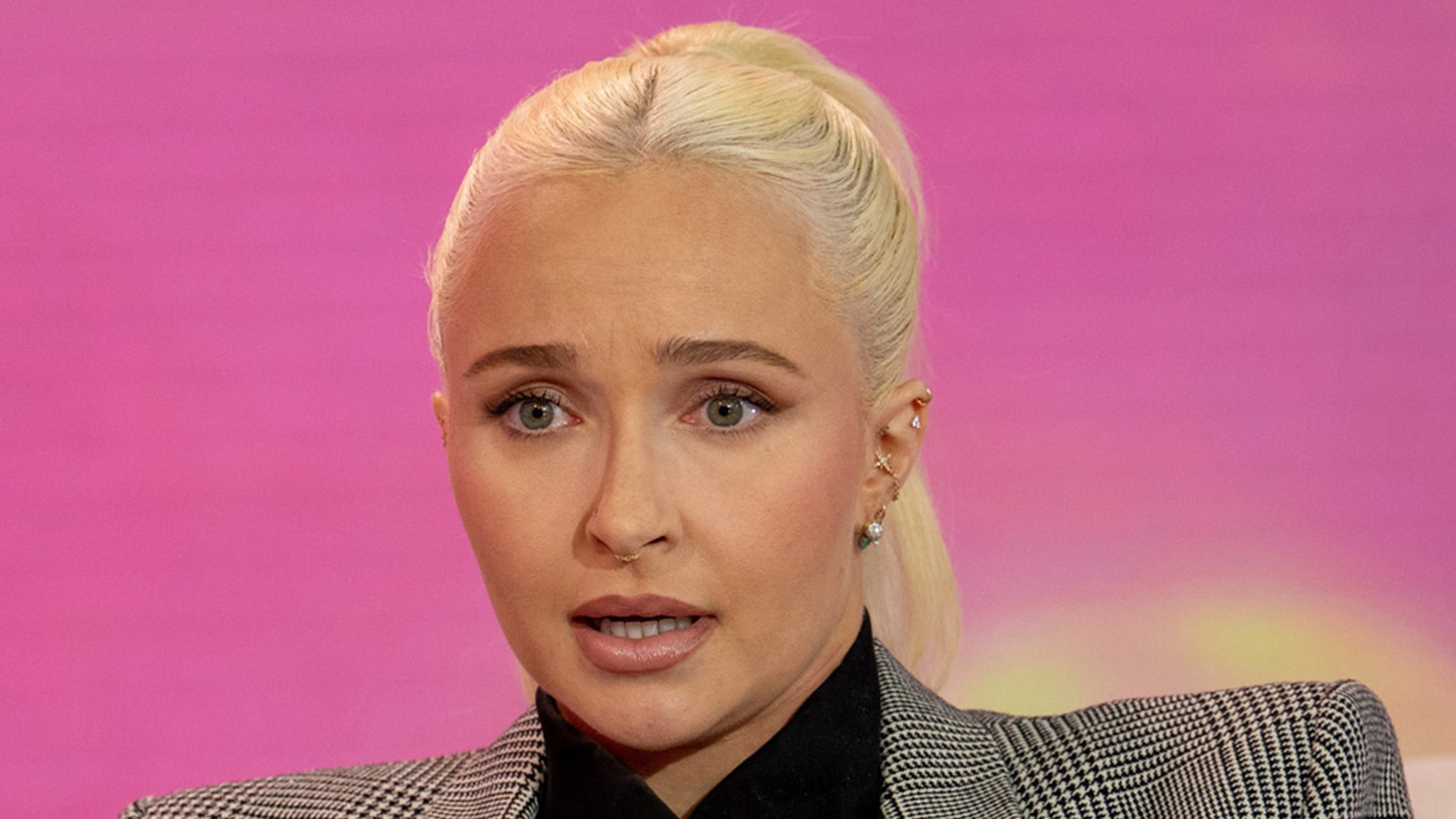 Hayden Panettiere onthult aangrijpende ervaring met ‘zeer beroemde’ naakte man in bed