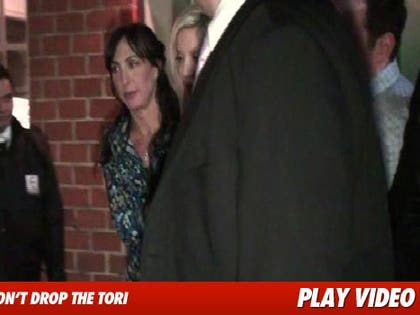 1217_tori_spelling_video_splash