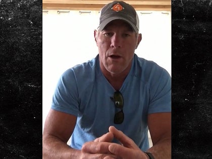 062918_brett_favre_primary
