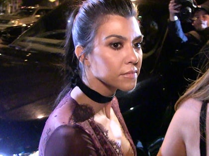 1002 Kourtney kardashian tmz