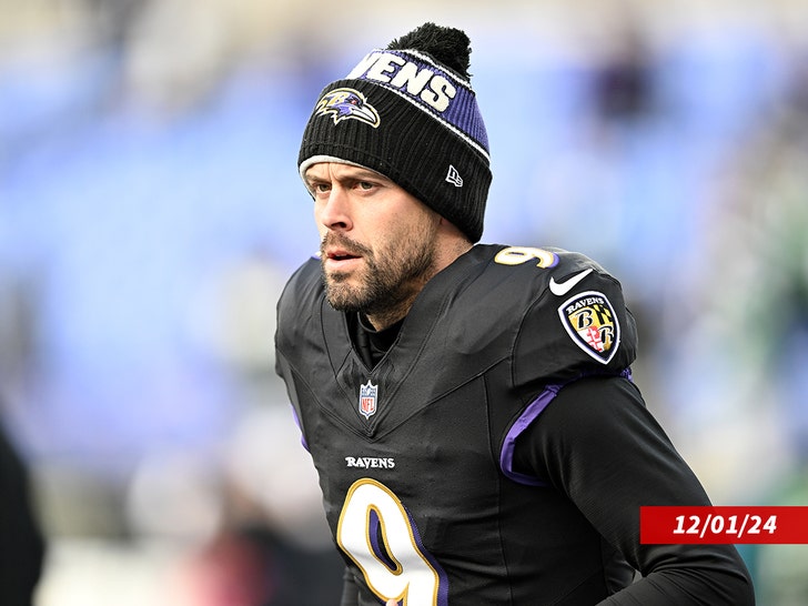 Justin-Tucker-sub-Gate-1