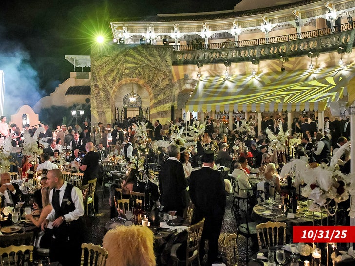 festa trump mar a lago sub getty swipe 1
