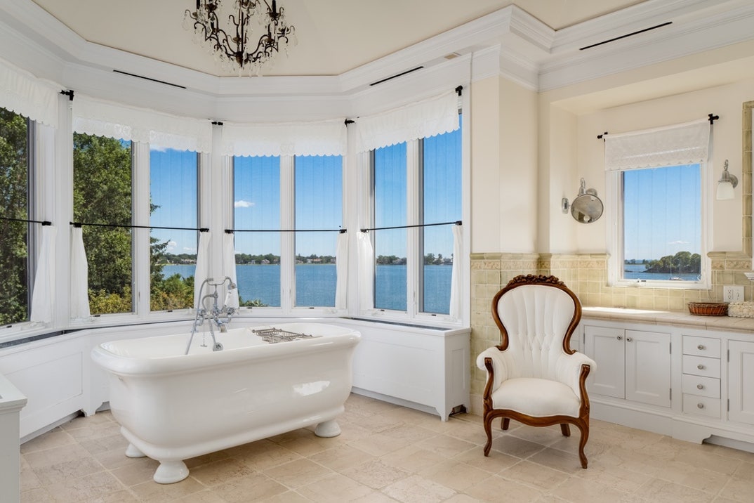 Kathie Lee Gifford Lists Connecticut Home 6