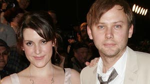 'Two & a Half Men' Star Melanie Lynskey Files for Divorce from 'Always Sunny' Actor