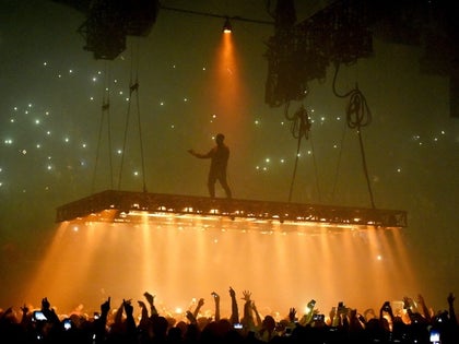 kanye_west_performance17