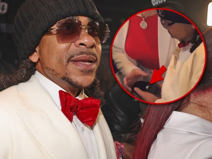 max b ring proposal getty 1