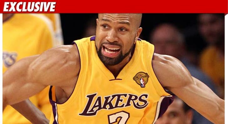Los Angeles Lakers: Should Derek Fisher have his No. 2 retired?