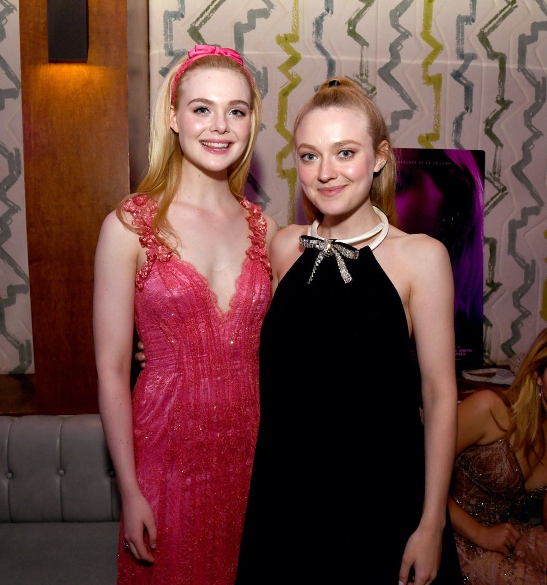 Elle and Dakota Fanning