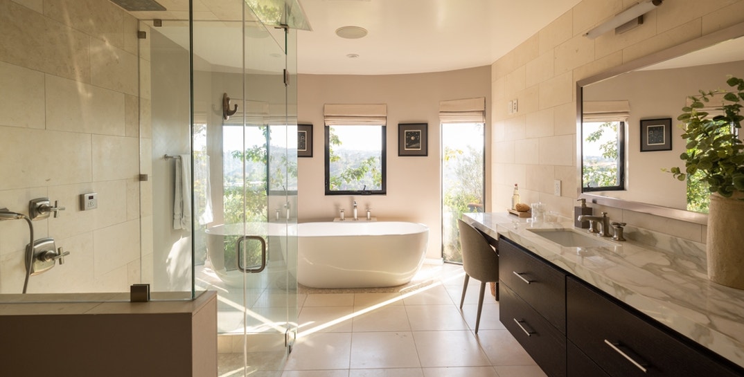 Chris Evans Hollywood Home New Pics 13