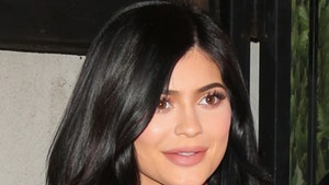 Kylie Jenner Donates $1 Million to Coronavirus Relief Efforts