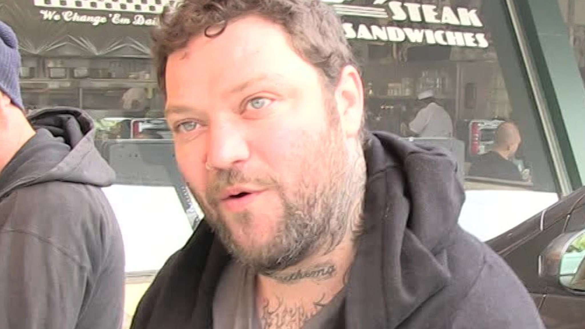 Bam Margera 心烦意乱，自从康复康复后他没有收到儿子或妻子的消息