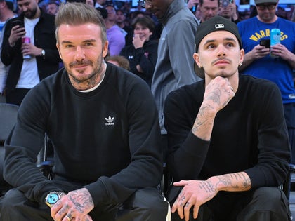 0404-David-Romeo-Beckham-Lakers-Game-PRIMARY