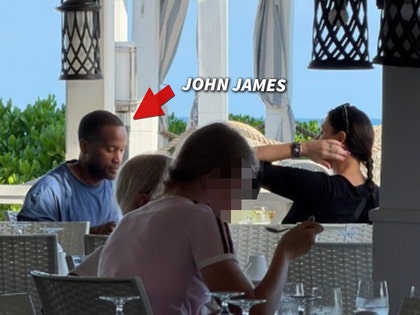 JOHN-JAMES-Instagram-@distill_social-2