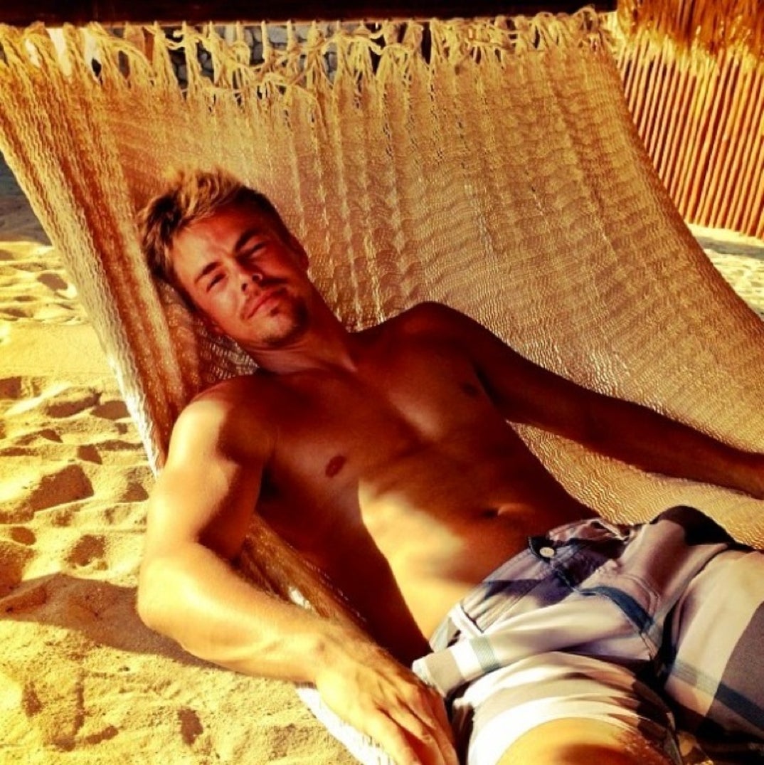 1206_derek_hough_shirtless19