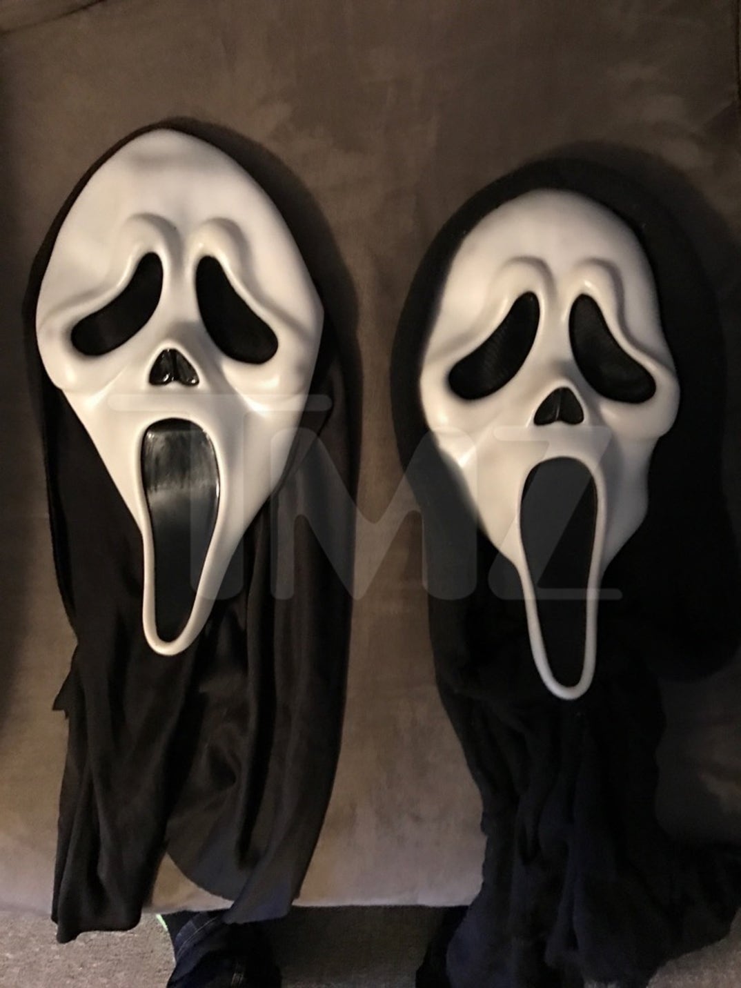 Halloween Michael Myers Mask for Adults, Realistic Scary Costume Latex Face  Mask, Horror Movie Killer Cosplay for Halloween Party Props 2025 - $23.99, image size:1074x1432